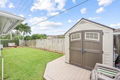 Welcome to 128 Banyan Circle, a meticulously maintained - photo 36
