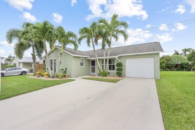 Welcome to 128 Banyan Circle, a meticulously maintained - photo 37