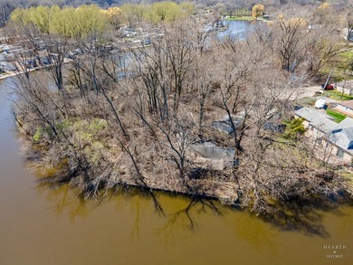 Here's your chance to own your piece on the Fox River! A total - photo 3