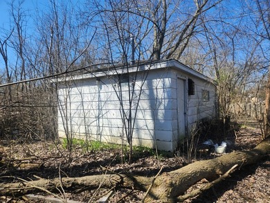 Here's your chance to own your piece on the Fox River! A total - photo 5