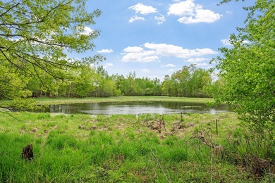 Enjoy private, peaceful one-level living just a short walk from - photo 10