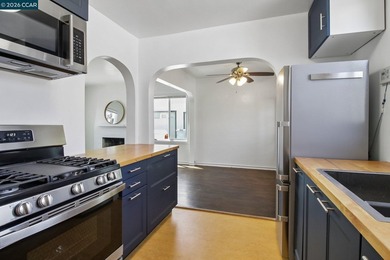 Rare Investment / Live-in Opportunity! A charming and highly - photo 11