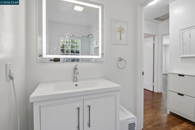 Rare Investment / Live-in Opportunity! A charming and highly - photo 14