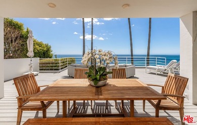 Set against the cinematic backdrop of Malibu's sparkling - photo 15