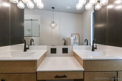 Stunning new modern home with breathtaking views located in Linn - photo 21