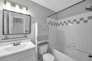 Move-in ready and ideally located in the heart of Chesapeake! - photo 23