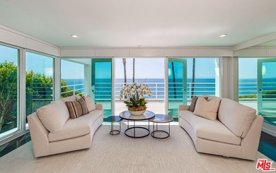 Set against the cinematic backdrop of Malibu's sparkling - photo 25
