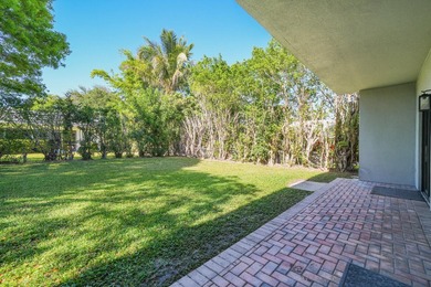 A rare opportunity to own this prime East Boca duplex. Brand new - photo 30