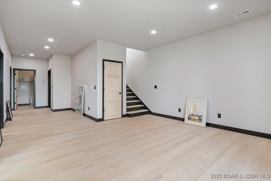 Stunning new modern home with breathtaking views located in Linn - photo 36