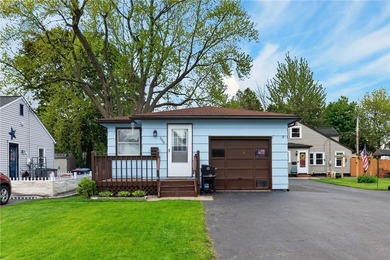 Welcome to easy living in this charming 3-bedroom, 1-bath ranch - photo 1
