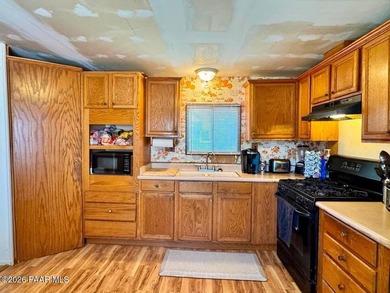 Charming 3-Bedroom Home on owned land with Bonus Space. Prime - photo 7