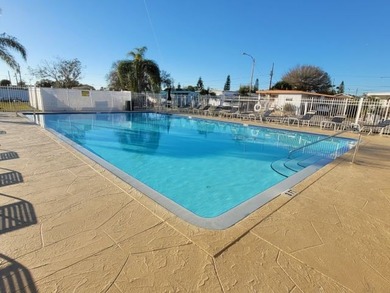 An exciting neighborhood in a growing area, Crosswinds is a - photo 11