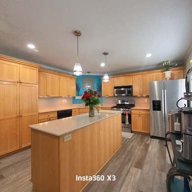 Executive Home on Hill Top Setting Just Outside of Town. Close