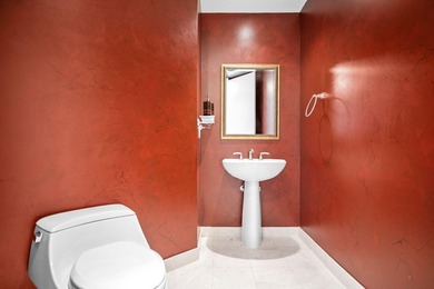 SPECTACULAR 2 BEDROOMS AND 2.5 BATHROOMS WITH AMAZING DIRECT - photo 24