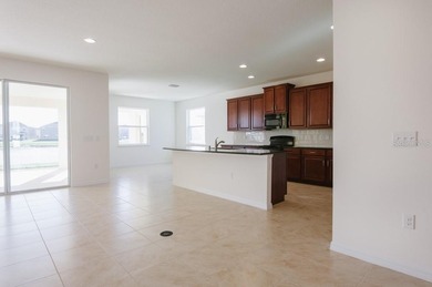Waterfront property in the gated community of Del Tierra. This - photo 4