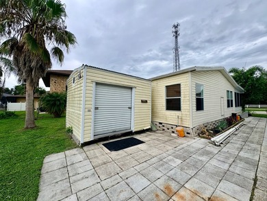 Welcome to your own tropical paradise in beautiful Punta Gorda - photo 3