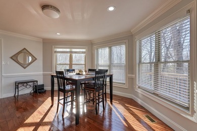 Welcome to this beautifully maintained lakefront residence - photo 11