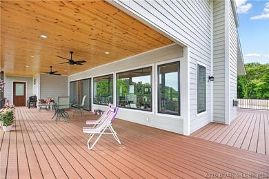 LAKE OF THE OZARKS - Breathtaking, panoramic lake vistas meet - photo 17