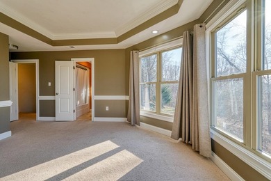 Welcome to this beautifully maintained lakefront residence - photo 28