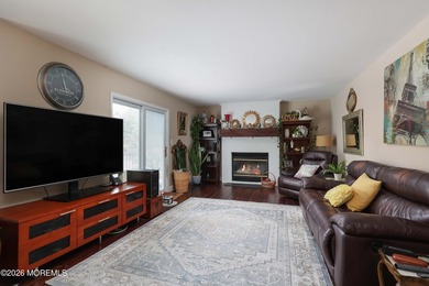 Welcome to 18 Penny Lane! This beautifully maintained 4 bed, 2.5 - photo 13