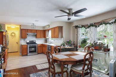 Welcome to 18 Penny Lane! This beautifully maintained 4 bed, 2.5 - photo 15