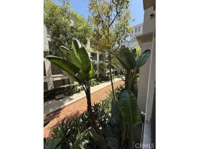 Lovely and immaculate resort-like living in a prime area of - photo 16