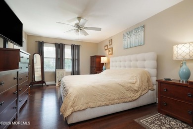 Welcome to 18 Penny Lane! This beautifully maintained 4 bed, 2.5 - photo 23