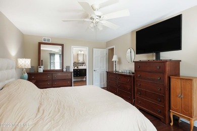 Welcome to 18 Penny Lane! This beautifully maintained 4 bed, 2.5 - photo 25