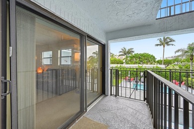 Welcome to the sought-after coastal city of Deerfield Beach - photo 27