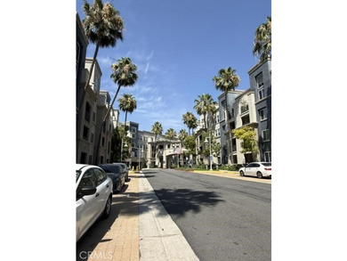 Lovely and immaculate resort-like living in a prime area of - photo 28