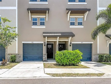 ** OUTSTANDING TOWNHOME, MINUTES FROM DOWNTOWN WITH 2+CAR GARAGE - photo 1
