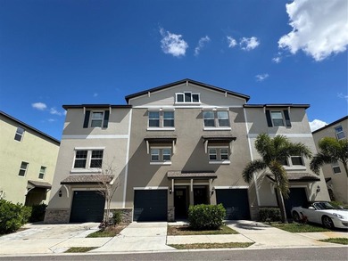 ** OUTSTANDING TOWNHOME, MINUTES FROM DOWNTOWN WITH 2+CAR GARAGE - photo 2