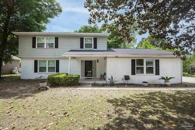 Welcome to this conveniently located 3 bedroom, 2.5 bath home - photo 5