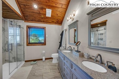 Nestled under the peaks of Sugar Mountain is this 3 bedroom, 3.5 - photo 37