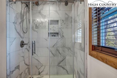 Nestled under the peaks of Sugar Mountain is this 3 bedroom, 3.5 - photo 39
