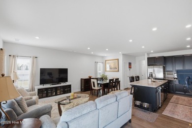 Welcome to 101B Spinnaker Street and easy coastal living in - photo 10