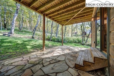 Nestled under the peaks of Sugar Mountain is this 3 bedroom, 3.5 - photo 41