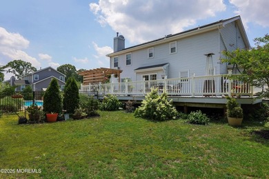 Welcome to 18 Penny Lane! This beautifully maintained 4 bed, 2.5 - photo 50