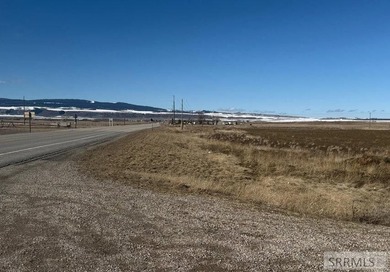 County Approved 24 Lot Subdivision complete with Roads, Power - photo 5