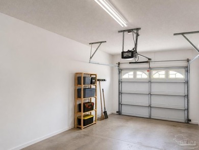 Charming cottage-style home just two blocks north of Downtown - photo 4