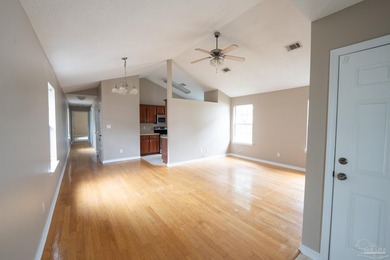 Charming cottage-style home just two blocks north of Downtown - photo 7