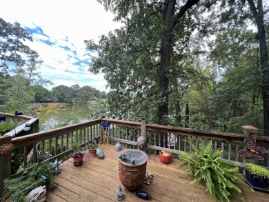 Lake Home For Sale in Memphis, Tennessee