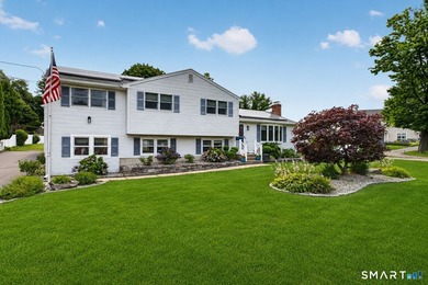 Welcome to shoreline living at its finest in one of Old - photo 1