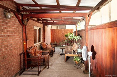 Discover this spacious 3-bedroom, 2-bath condominium residence - photo 11