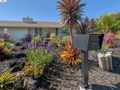 LOCATION, LOCATION, LOCATION : at only $880,000 this is the - photo 17