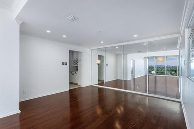 BACK ON MARKET Refreshed, Repainted and Ready to go! Spacious