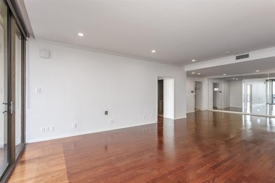 BACK ON MARKET Refreshed, Repainted and Ready to go! Spacious