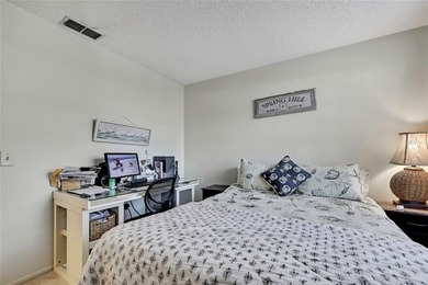 Beautifully maintained 2-bedroom, 2-bath villa featuring tile - photo 14