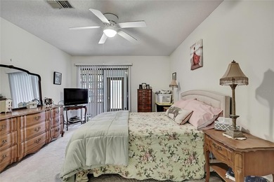 Beautifully maintained 2-bedroom, 2-bath villa featuring tile - photo 19