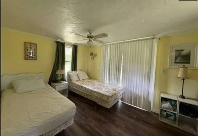Rare Opportunity! Fully Furnished Seasonal Lake Cottage with - photo 19